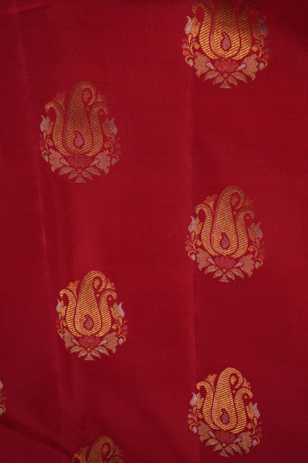 Image of Red Kanchipattu Saree